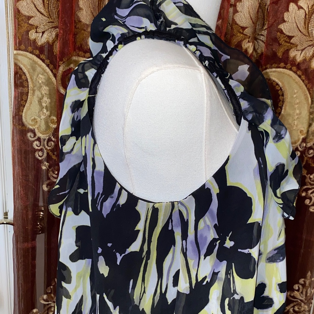 Floral Ruffle Off Shoulder Top - Picture 11 of 17